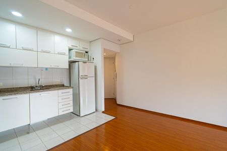 Apartamento para alugar com 77m², 2 quartos e 1 vagaSala