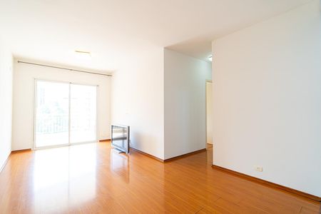 Sala de apartamento para alugar com 2 quartos, 77m² em Cerqueira César, São Paulo