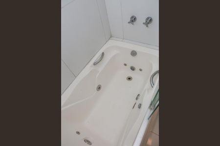 Apartamento para alugar com 126m², 3 quartos e 2 vagasBanheiro Social