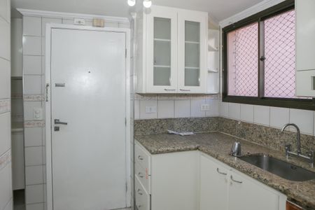 Apartamento para alugar com 126m², 3 quartos e 2 vagasCozinha