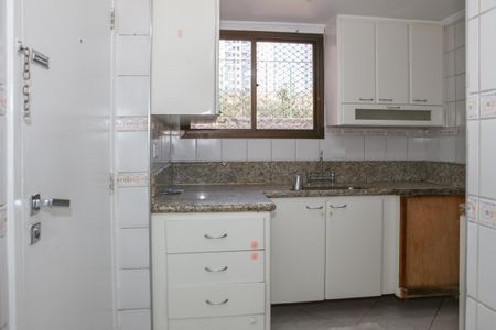 Apartamento para alugar com 126m², 3 quartos e 2 vagasCozinha