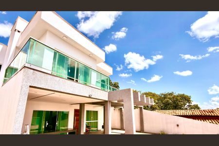 Casa à venda com 4 quartos, 400m² em Flamboyant, Lagoa Santa