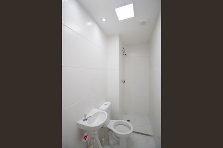 Apartamento para alugar com 33m², 2 quartos e sem vaga Apartamento para alugar com 33m², 2 quartos e sem vagaBanheiro