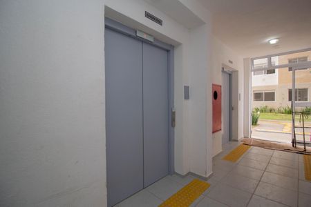 Apartamento para alugar com 33m², 2 quartos e sem vaga Apartamento para alugar com 33m², 2 quartos e sem vagaHall social