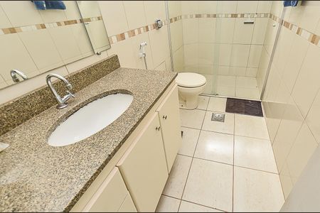 Apartamento à venda com 102m², 3 quartos e 1 vagaBanheiro