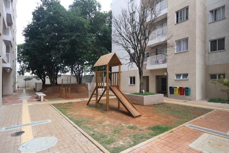 Apartamento à venda com 37m², 2 quartos e 1 vaga Apartamento à venda com 37m², 2 quartos e 1 vagaÁrea comum - Playground