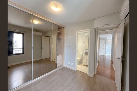 Apartamento à venda com 85m², 3 quartos e 2 vagas Apartamento à venda com 85m², 3 quartos e 2 vagasSuíte