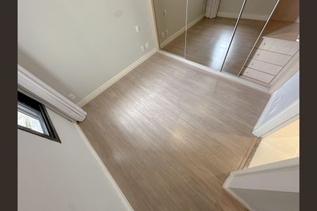 Apartamento à venda com 85m², 3 quartos e 2 vagas Apartamento à venda com 85m², 3 quartos e 2 vagasSuíte