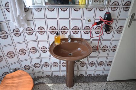 Casa à venda com 116m², 2 quartos e 3 vagasBanheiro Social