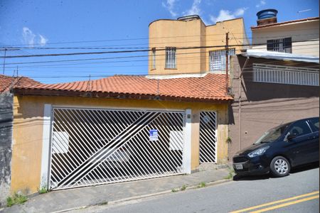 Casa à venda com 116m², 2 quartos e 3 vagasFachada