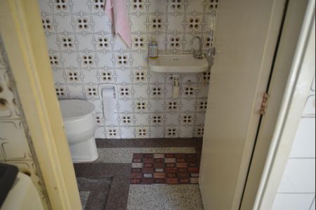 Casa à venda com 116m², 2 quartos e 3 vagasBanheiro de Serviço