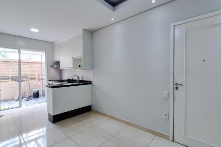 Sala de apartamento para alugar com 2 quartos, 58m² em Jardim Santa Emilia, São Paulo