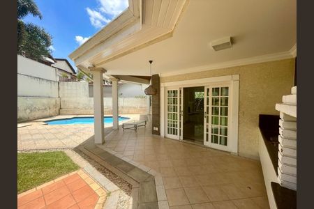 Casa de condomínio à venda com 432m², 4 quartos e 6 vagasFoto 25