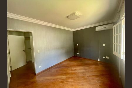 Casa de condomínio à venda com 432m², 4 quartos e 6 vagasFoto 40