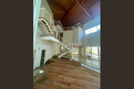 Casa de condomínio à venda com 432m², 4 quartos e 6 vagasFoto 04