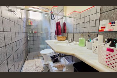 Apartamento à venda com 126m², 4 quartos e 2 vagasBanheiro Suite