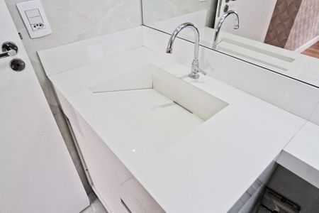 Apartamento para alugar com 49m², 2 quartos e 1 vaga Apartamento para alugar com 49m², 2 quartos e 1 vagaBanheiro da Suíte