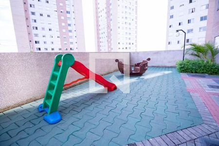 Apartamento para alugar com 49m², 2 quartos e 1 vaga Apartamento para alugar com 49m², 2 quartos e 1 vagaÁrea comum - Playground