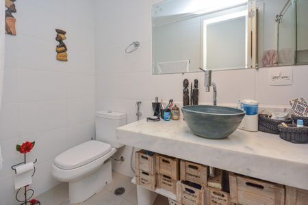 Apartamento para alugar com 72m², 3 quartos e 1 vagaBanheiro