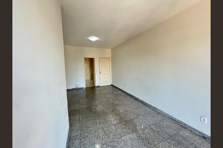 Sala de apartamento para alugar com 2 quartos, 85m² em Vila Valqueire, Rio de Janeiro