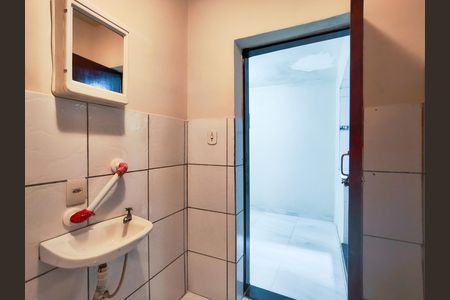 Casa para alugar com 100m², 3 quartos e sem vaga Casa para alugar com 100m², 3 quartos e sem vagaBanheiro 2