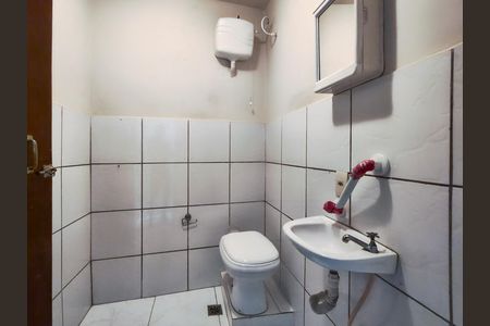 Casa para alugar com 100m², 3 quartos e sem vaga Casa para alugar com 100m², 3 quartos e sem vagaBanheiro 2