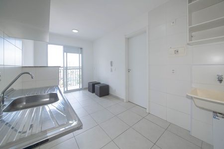 Sala - Cozinha Integrada de apartamento para alugar com 1 quarto, 28m² em Jardim Caravelas, São Paulo