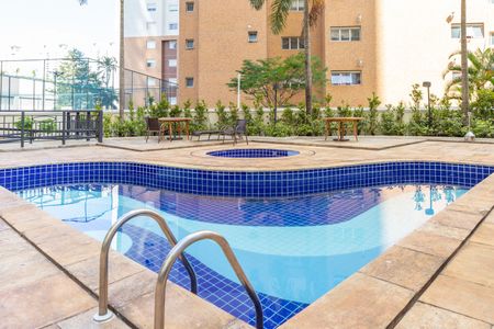 Apartamento à venda com 78m², 3 quartos e 1 vagaÁrea comum - Piscina