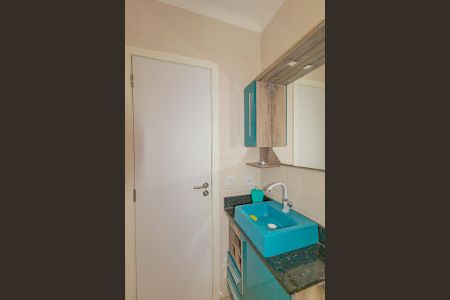 Casa à venda com 125m², 3 quartos e 2 vagasBanheiro