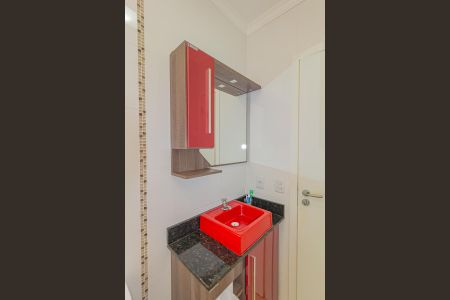 Casa à venda com 125m², 3 quartos e 2 vagasBanheiro da Suíte