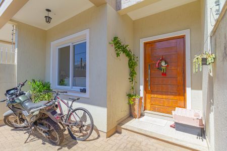 Casa à venda com 125m², 3 quartos e 2 vagasEntrada