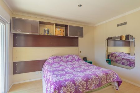 Casa à venda com 125m², 3 quartos e 2 vagasSuíte