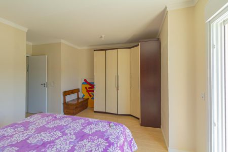 Casa à venda com 125m², 3 quartos e 2 vagasSuíte