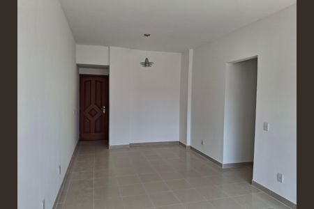 Sala de apartamento para alugar com 3 quartos, 94m² em Pechincha, Rio de Janeiro