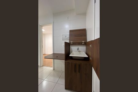 Sala/Cozinha de apartamento para alugar com 1 quarto, 29m² em Vila Palmeiras, São Paulo