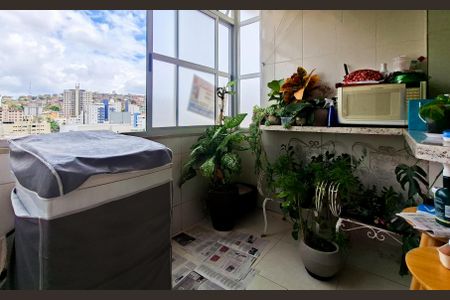 Apartamento à venda com 103m², 3 quartos e 1 vagaCozinha e Área de Serviço