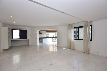 Apartamento à venda com 148m², 2 quartos e 3 vagasSala
