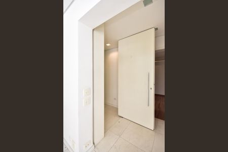 Hall de Entrada de apartamento para alugar com 2 quartos, 148m² em Real Parque, São Paulo