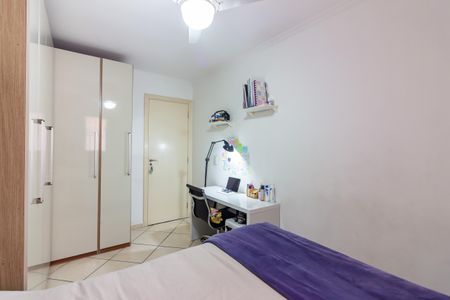 Casa à venda com 220m², 3 quartos e 3 vagas Casa à venda com 220m², 3 quartos e 3 vagasQuarto 3