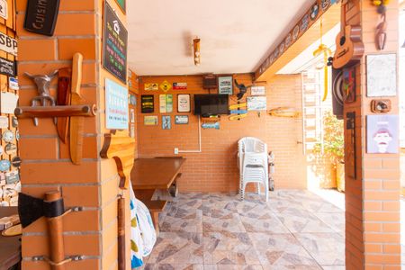 Casa à venda com 220m², 3 quartos e 3 vagas Casa à venda com 220m², 3 quartos e 3 vagasÁrea Gourmet