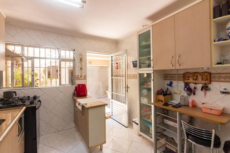 Casa à venda com 220m², 3 quartos e 3 vagas Casa à venda com 220m², 3 quartos e 3 vagasCozinha