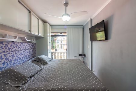 Casa à venda com 220m², 3 quartos e 3 vagas Casa à venda com 220m², 3 quartos e 3 vagasQuarto 2