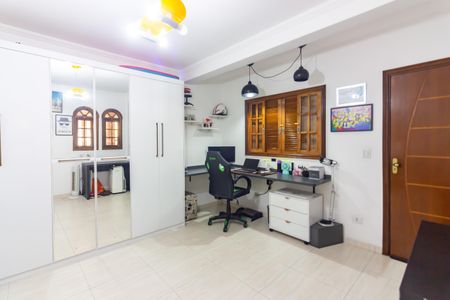 Quarto 1 de casa para alugar com 3 quartos, 220m² em Quitaúna, Osasco