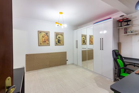 Casa à venda com 220m², 3 quartos e 3 vagas Casa à venda com 220m², 3 quartos e 3 vagasQuarto 1