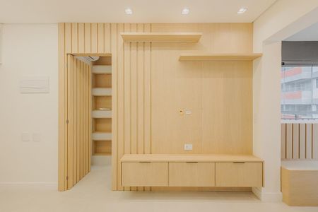 Sala de apartamento para alugar com 1 quarto, 38m² em Vila Madalena, São Paulo