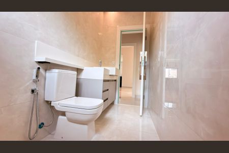 Casa à venda com 500m², 3 quartos e 4 vagasBanheiro Social