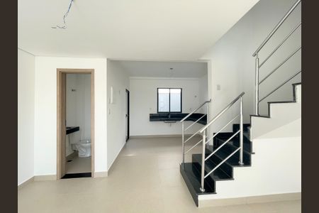 Sala de casa à venda com 3 quartos, 118m² em Santa Amelia, Belo Horizonte