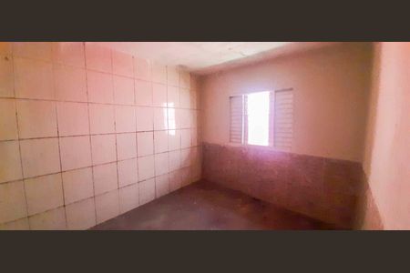 Quarto de casa para alugar com 1 quarto, 25m² em Novo Osasco, Osasco