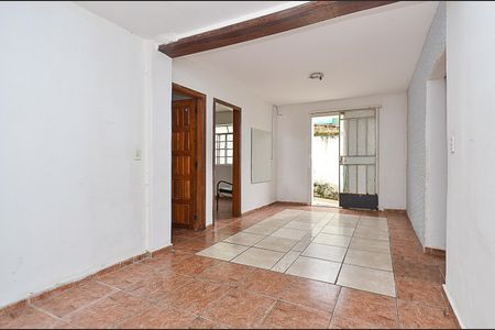 Sala de casa para alugar com 3 quartos, 180m² em Pompéia, Belo Horizonte