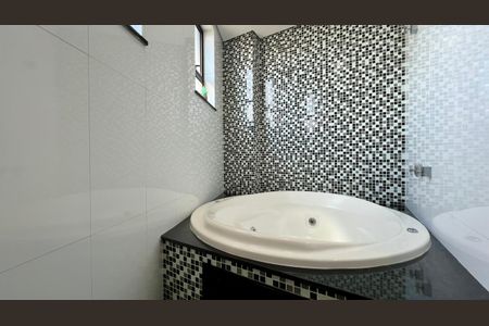 Apartamento à venda com 145m², 4 quartos e 3 vagasbanho